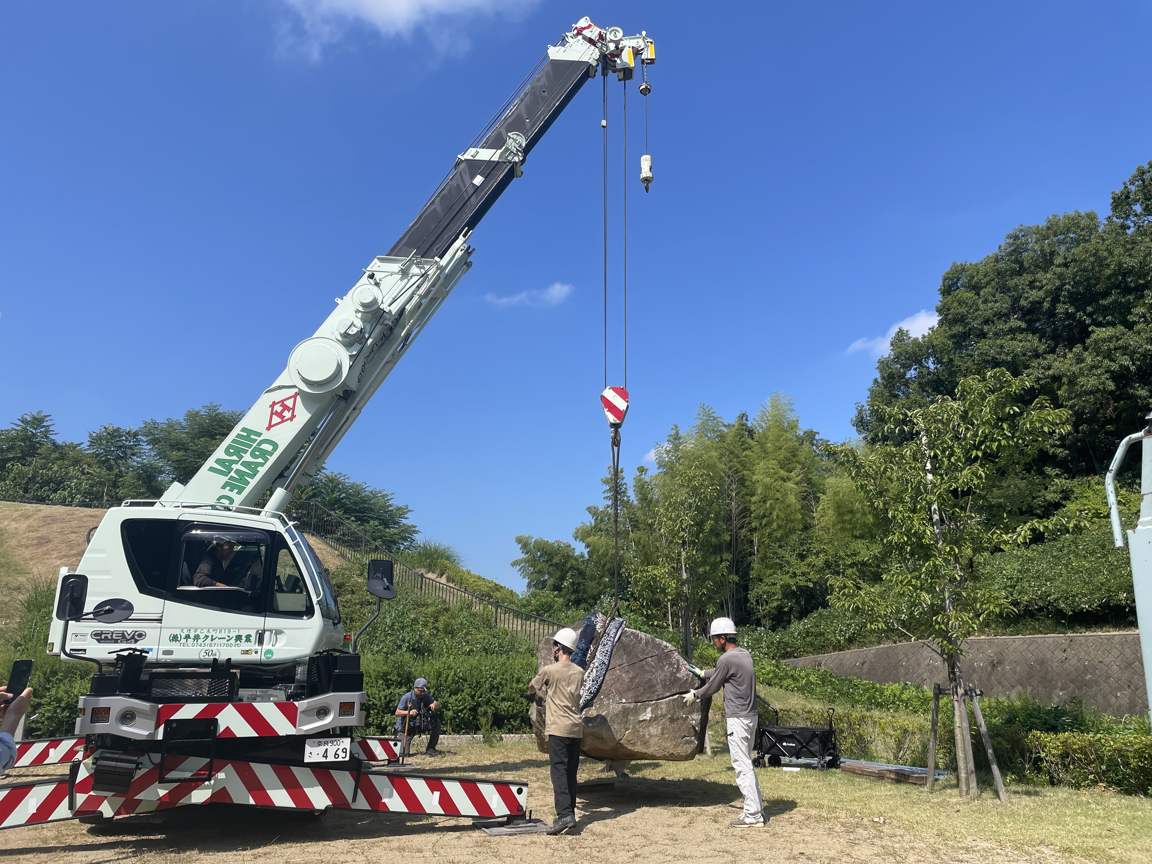 イワ搬入の様子