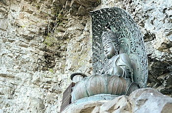 写真：宝山寺の歴史と中興開山 湛海律師